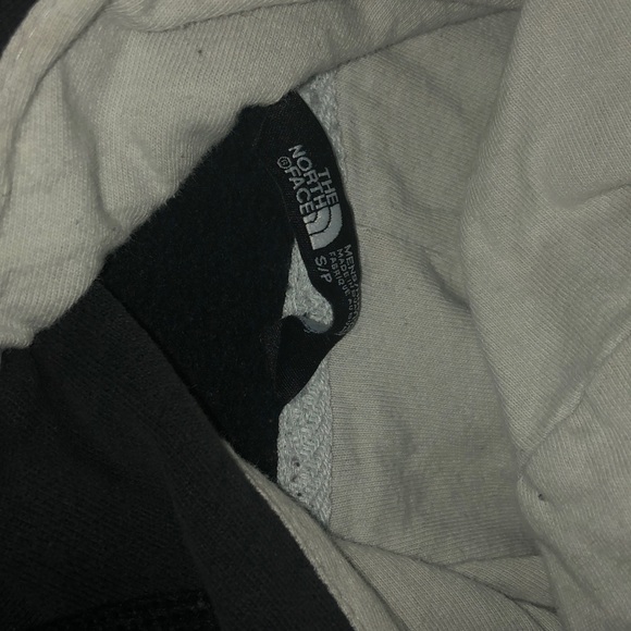 The north face sweater - Picture 3 of 3